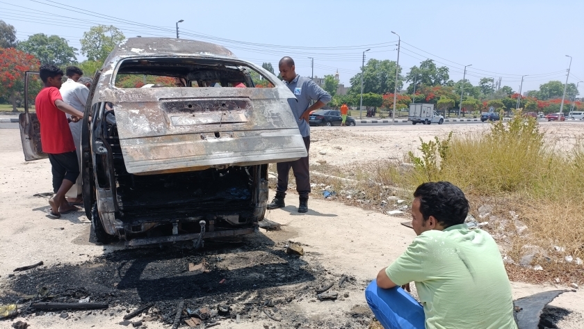 صورة السيارة المحترقة في الإسماعيلية