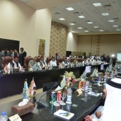 جانب من اللقاء الأخير للمستثمرين خلال توقيعهم لعقود استثمار في محافظة مطروح