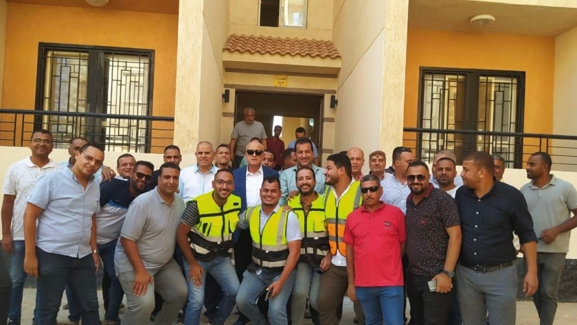 قيادات الإسكان تتفقد مشروع المبادرة الرئاسية سكن لكل المصريين بحدائق العاصمة