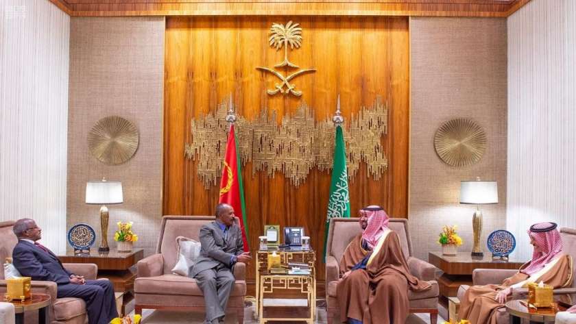 ولي العهد السعودي الأمير محمد بن سلمان ورئيس إريتريا أسياس أفورقي