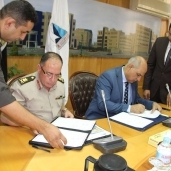 رئيس جامعة كفر الشيخ خلال توقيع البروتوكول مع جهاز الخدمة الوطنية