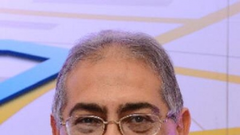 الدكتور محمد رضا حلاوة أستاذ الغدد الصماء والسكر بكلية الطب جامعة عين شمس