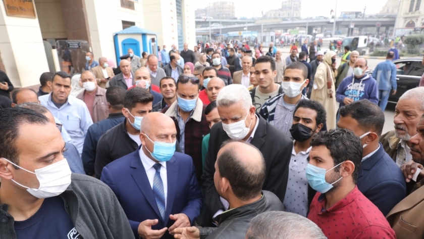 الفريق المهندس كامل الوزير وزير النقل يتفقد محطة مصر برمسيس