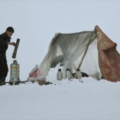 وتتساقط الثلوج بكثافة منذ أربعة أيام في أفغانستان