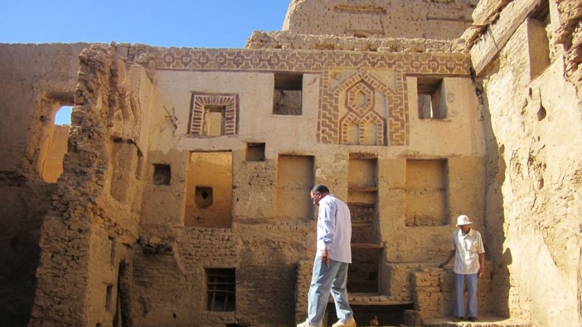 اثار قرية القصر الاسلامية بالوادي الجديد