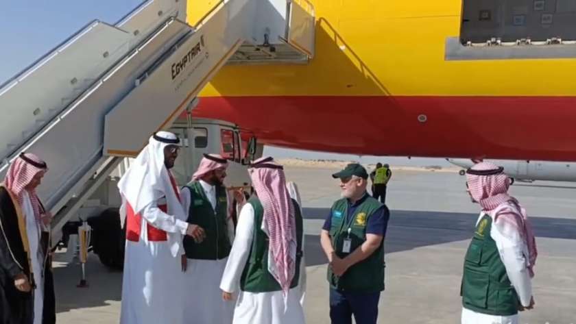 مطار العريش يستقبل طائرات مساعدات