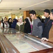 وفد من اتحاد طلاب أندونيسيا في زيارته لـ " دار الكتب "