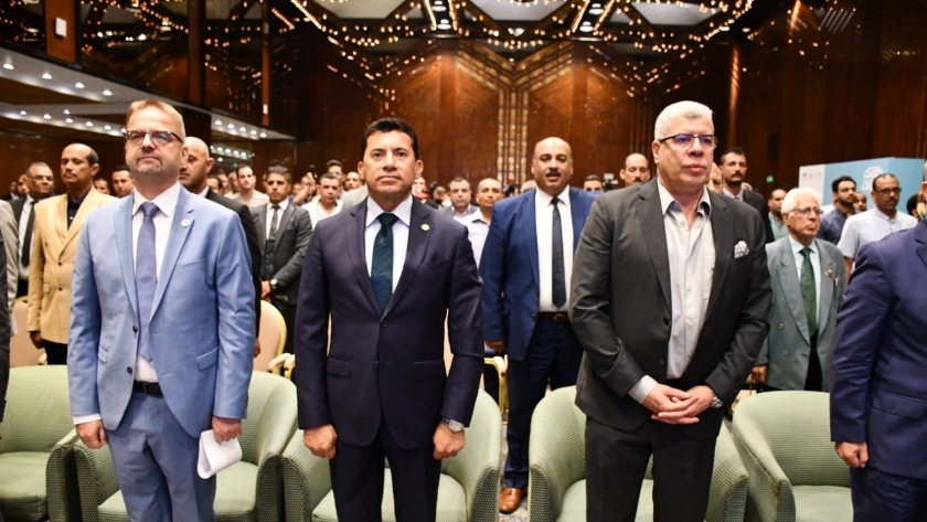 وزير الرياضة وشوبير خلال حفل قرعة نهائيات دوري مراكز الشباب