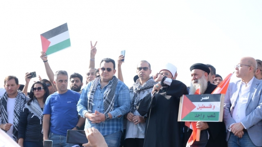 جانب من المشاركة في الوقفة الاحتجاجية لدعم فلسطين