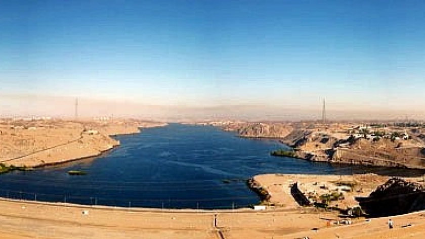 السد العالي وبحيرة ناصر