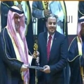 معلم مصري يحصل علي جائزة التميز بين 17 ألف متسابق في السعودية