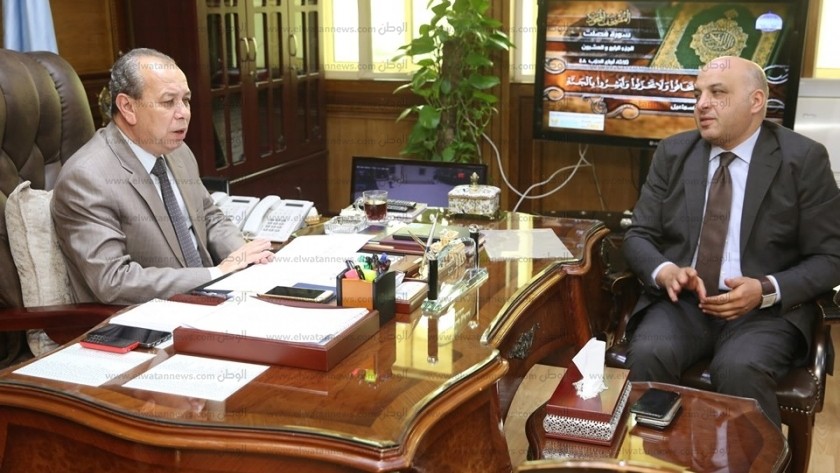 محافظ كفر الشيخ يلتقى مسؤول المشروعات الصغيرة