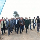 محافظ الشرقية يتفقد توسعة محطة مياه الشرب أبو شلبي بفاقوس