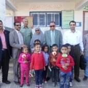 بالصور| وكيل وزارة التربية والتعليم بجنوب سيناء يتفقد معرض الطفولة