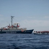 سفينتان انسانيتان تصلان الى مايوركا على متنهما مهاجرة ناجية وجثتان
