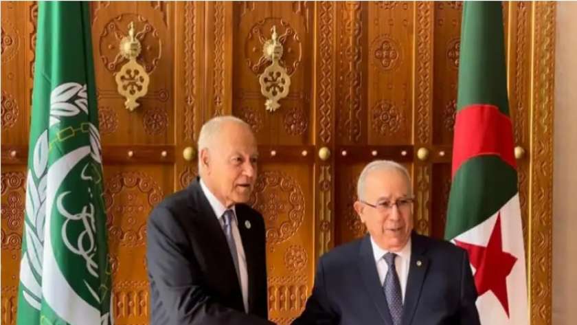 أمين الجامعة العربية مع وزير خارجية الجزائر