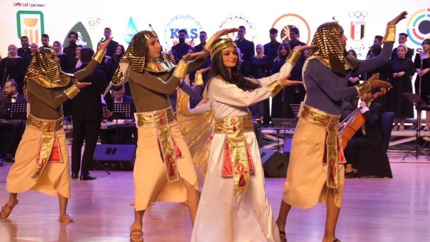 استعراضات بالزي الفرعوني في حفل افتتاح البطولة