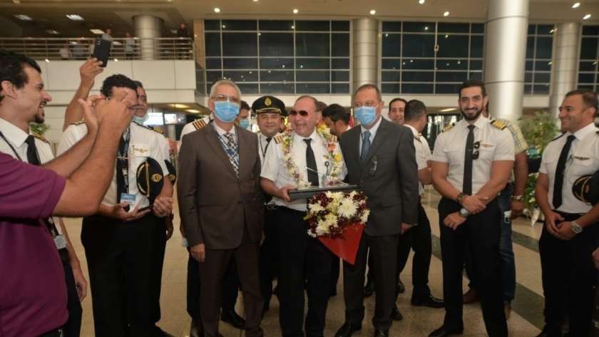 مطار القاهرة الدولي يستقبل 17 ألف راكب على متن 152 رحلة اليوم