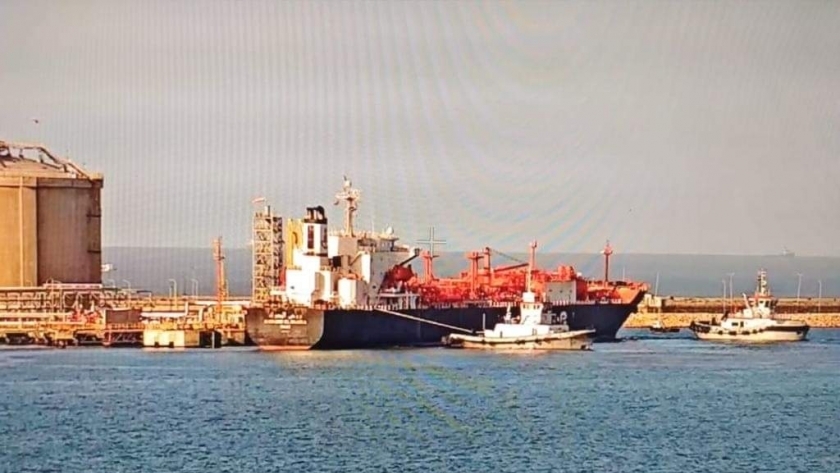 ميناء دمياط
