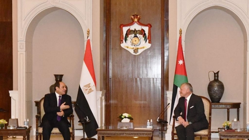 السيسي يبحث مع ملك الأردن بالعاصمة عمان مستجدات الوضع الإقليمي «صور»