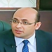 الدكتور محمد مصطفى خبير السموم بمصلحة الطب الشرعى