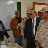 قائد الجيش الثاني الميدانيخلال جولة على اللجان الانتخابية في مدينة المنصورة