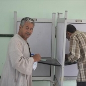 بالصور| إقبال ضعيف علي اللجان الانتخابية بالغردقة في الساعات الأولي من بدء التصويت