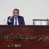 الدكتور أشرف الشرقاوي، وزير قطاع الأعمال العام.