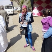 "آية" وصديقتها في "نبطشية" تطوع للاستفتاء بأرض اللواء: "ده مستقبل"