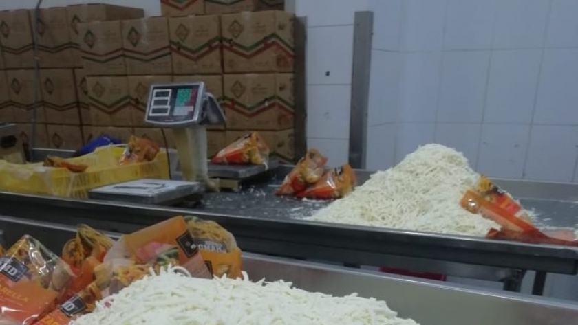 الجبنة الموتزاريلا المضبوطة المصنعة من الزيت النباتي