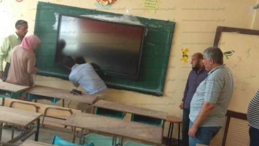 "مصر أم الدنيا" تجمل 3900 مدرسة بالبحيرة استعدادا للعام الدراسى الجديد
