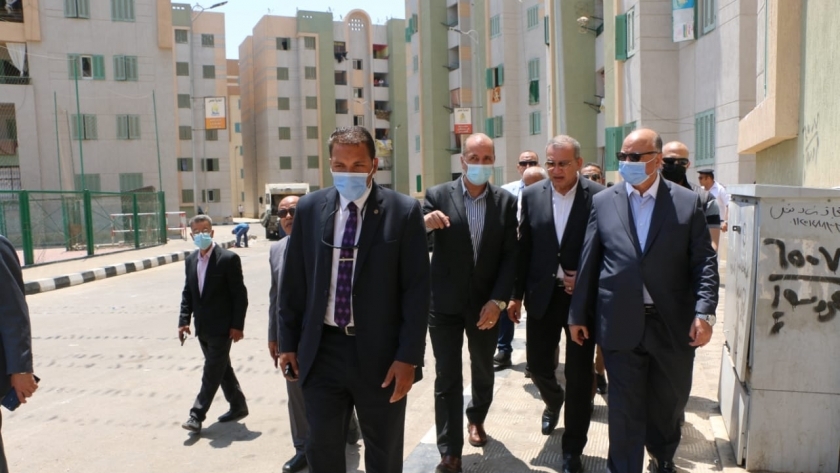 حملة مفاجئة بقيادة محافظ القاهرة على مساكن «المحروسة» بمدينة السلام