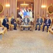 رئيس الأركان يلتقى اعضائ المؤتمر الوطنى الليبى