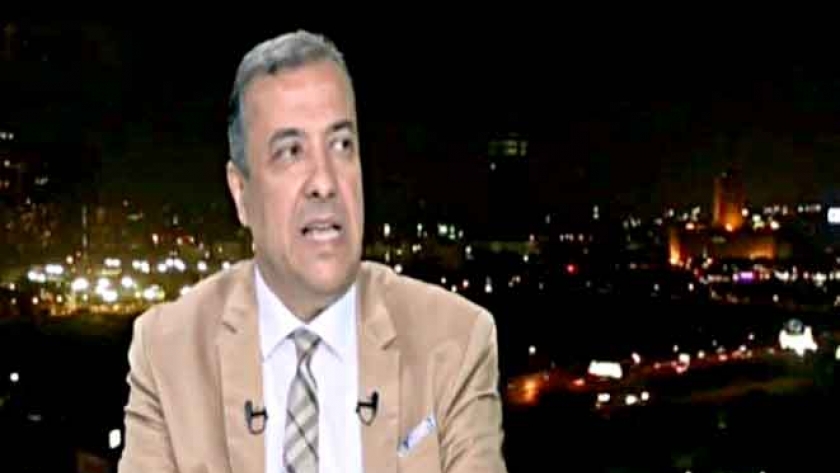 الدكتور هشام الخياط أستاذ أمراض الكبد والجهاز الهضمي والأمراض المعدية
