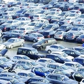 ارتفاع سعر الدولار أدى إلى انخفاض بيع السيارات