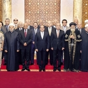 الرئيس مع أعضاء المجلس القومى لمواجهة الإرهاب والتطرف
