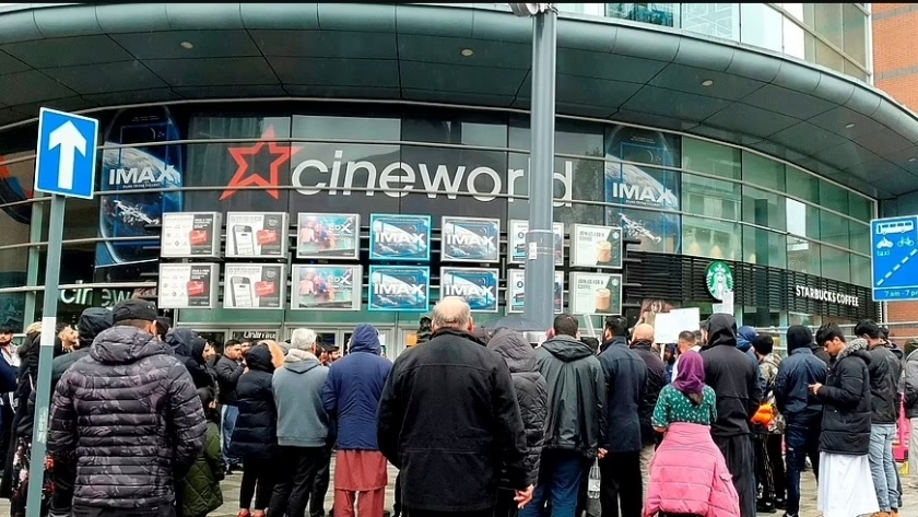 مظاهرات ضد عرض فيلم «سيدة الجنة» في بريطانيا