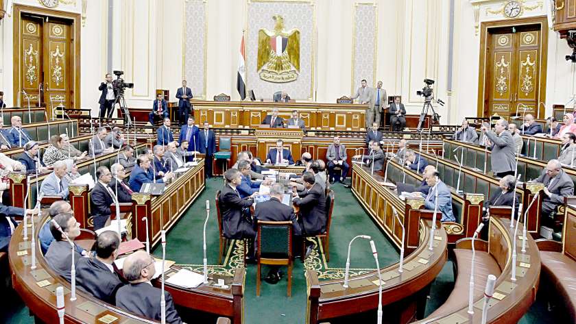 أعضاء مجلس النواب فى جلسة عامة سابقة