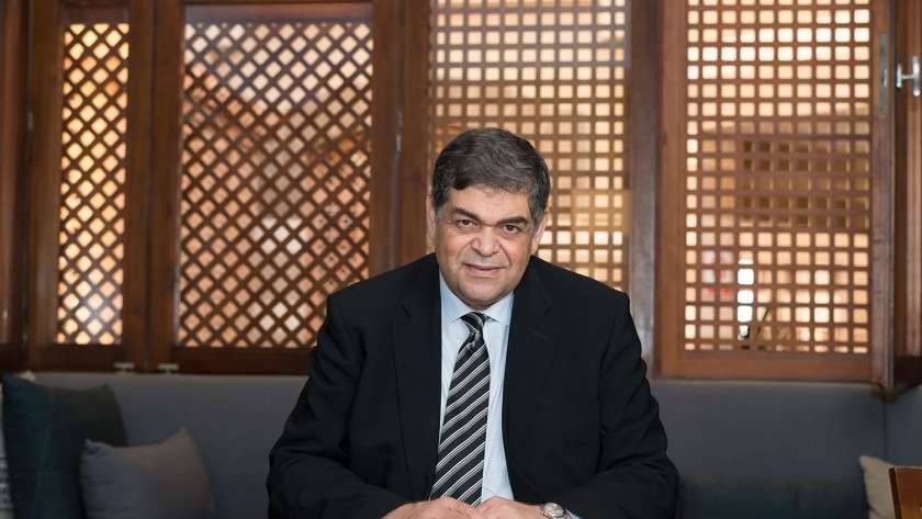 الدكتور اشرف حاتم، رئيس لجنة الصحة بمجلس النواب وعضو اللجنة العليا للفيروسات التنفسية