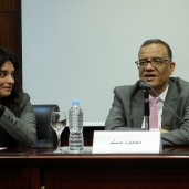 رئيس التحرير يتحدث خلال ندوة «دور الإعلام الخاص»