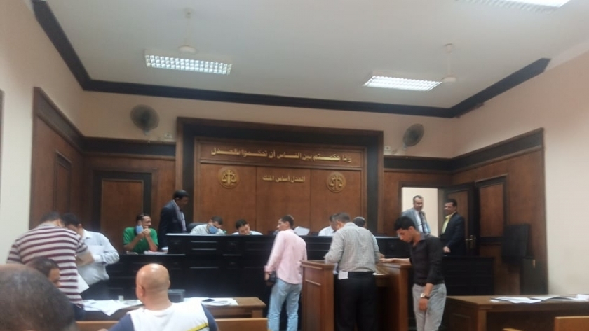 لجنة تلقي طلبات الترشح لمجلس النواب بمحكمة بنها