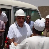 "جنوب الوادي" برئاسة محلب تتابع مشروع قرى الظهير الصحراوي في أسوان