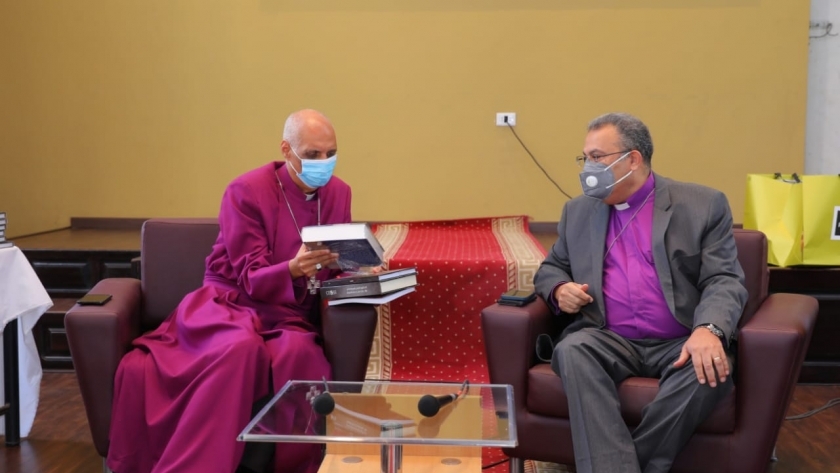 رئيس الطائفة الإنجيلية يلتقي مع رئيس الكنيسة الأسقفية
