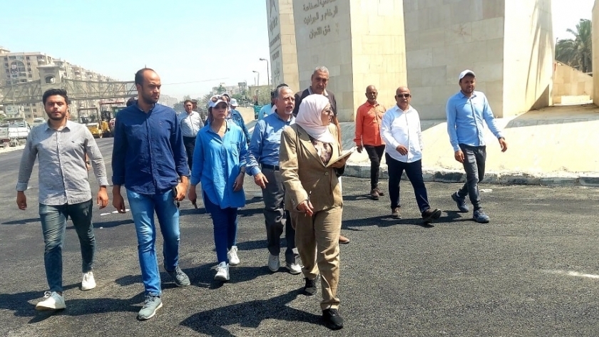 جولة نائب محافظ القاهرة داخل شق الثعبان