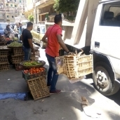 حي وسط الإسكندرية يشن حملة لرفع الاشغالات بمنطقة محرم بك