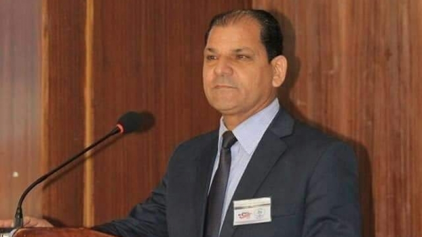 محمد ابراهيم مدير إدارة الغردقة التعليمية