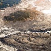 بالصور| اختفاء أحد الأنهار في كندا بسبب تغير المناخ