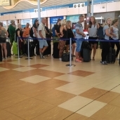 وصول أول رحلة تركية لمطار شرم الشيخ الدولى بعد حادث الطائرة الروسية أمس