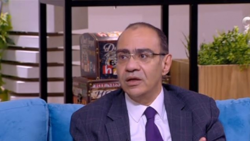 الدكتور حسام حسني، رئيس اللجنة العلمية لمجابهة فيروس كورونا المستجد "كوفيد 19" بوزارة الصحة والسكان
