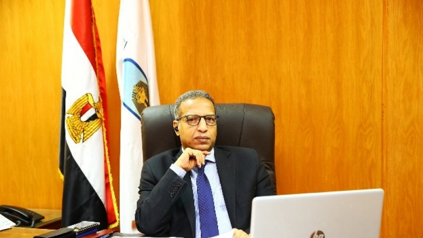 الدكتور بدوي شحات- رئيس جامعة الأقصر